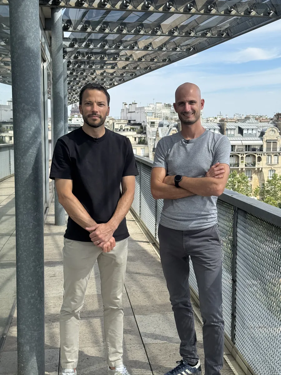 Aymeric and Maxime, the founders of Duodeal, on a rooftop in Paris